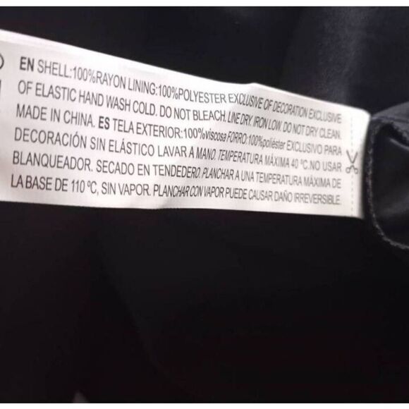 FOREVER 21 BLACK & WHITE OFF-THE-SHOULDER BLOUSE/TUNIC SZ.M NWT. - Picture 6 of 6